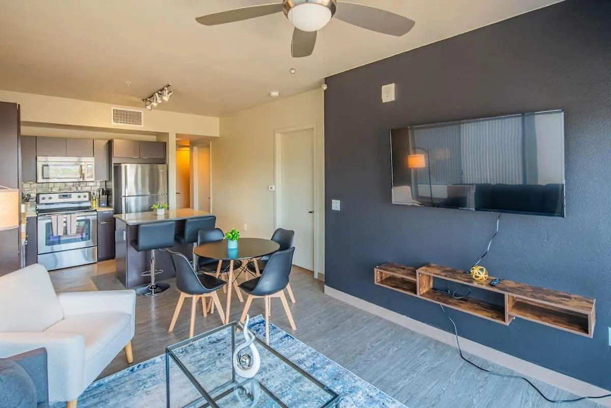 Stunning 2Bd Dt, Parking, Gym, W-D, Roosevelt Row Apartment Phoenix